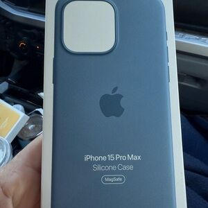 Apple iPhone 15 Pro Max Silicone Cover - Navy